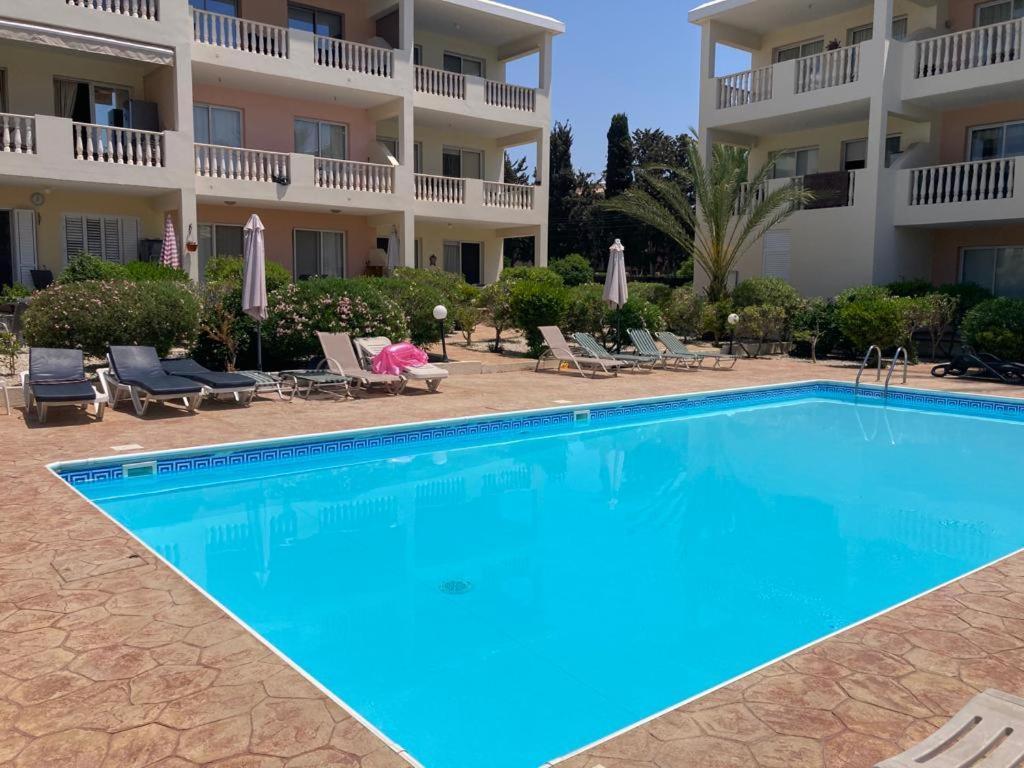 Diana 49 Apartment Paphos Ngoại thất bức ảnh